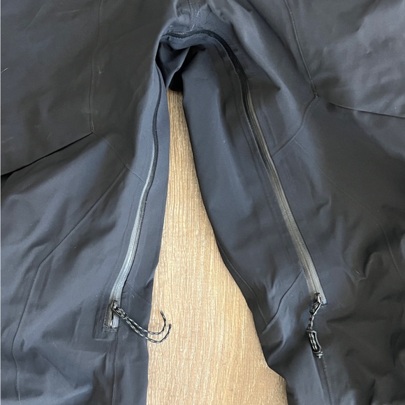 AK burton men’s snowboarding skiing bib - L - Picture 6 of 8